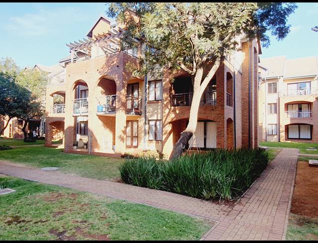 BEDROOM APARTMENT RENTED IN HALFWAY GARDENS